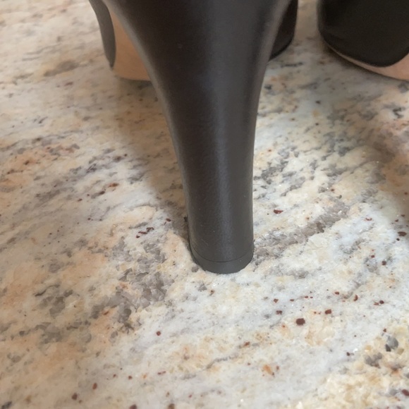 Authentic Gucci pumps - Picture 5 of 7